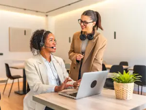 5 AI-Powered Features Enhancing Efficiency in Customer Support Teams