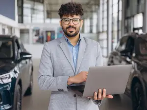 Enhancing Customer Experience in the Automotive Industry with AI-Powered VoIP Solutions